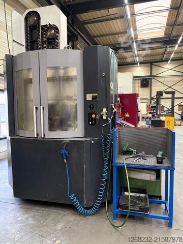 Horizontal-Bearbeitungszentrum OKK HM400